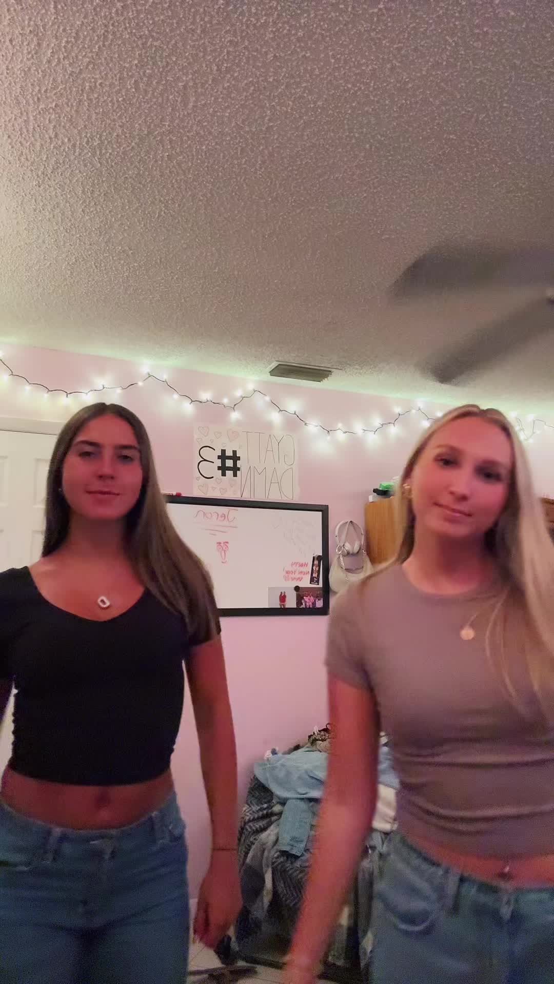 @Demi ♡