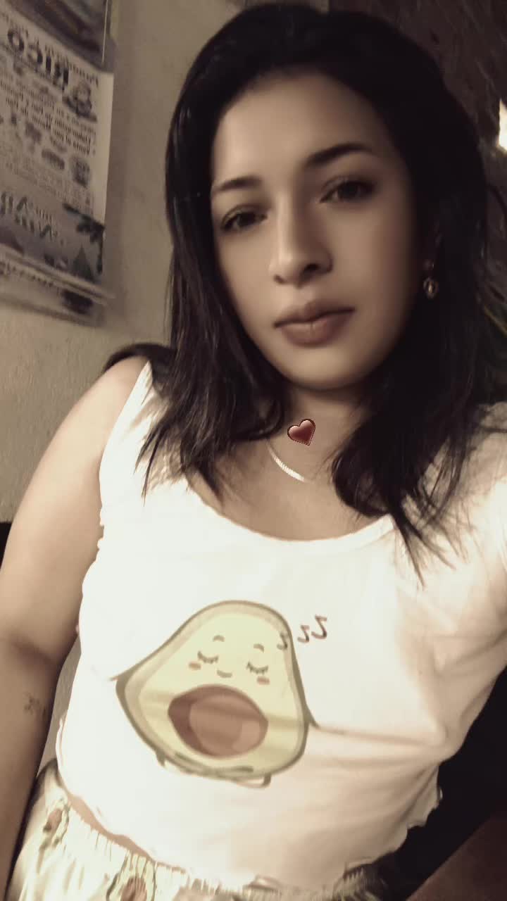 @helenvelez