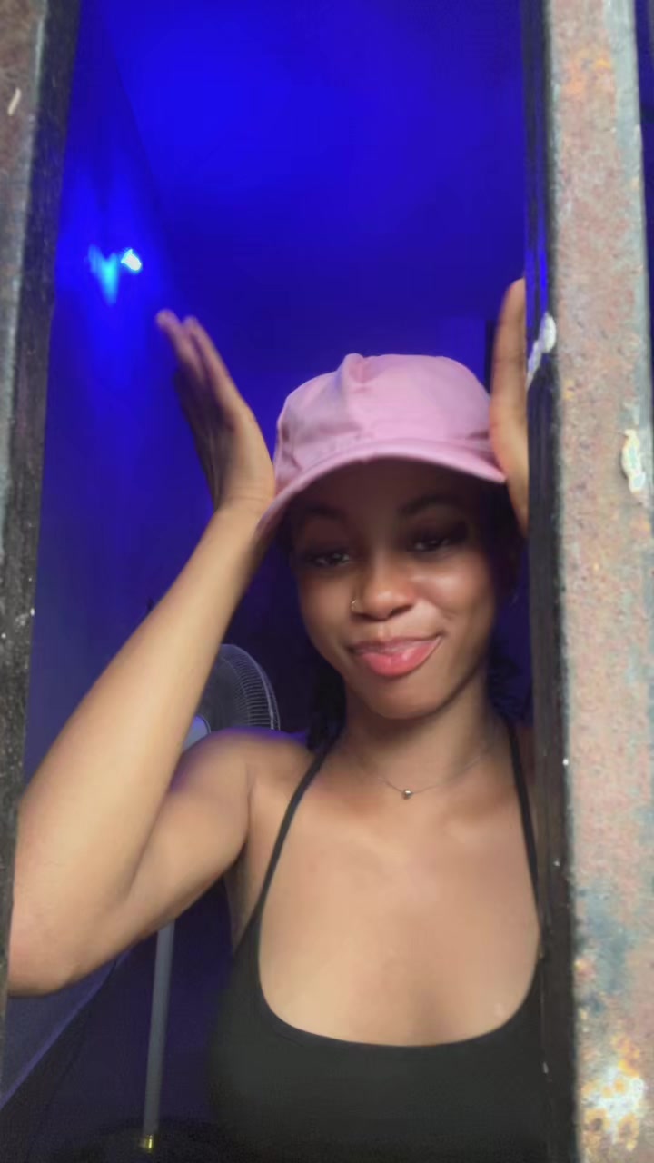 @Sexy.gold2004