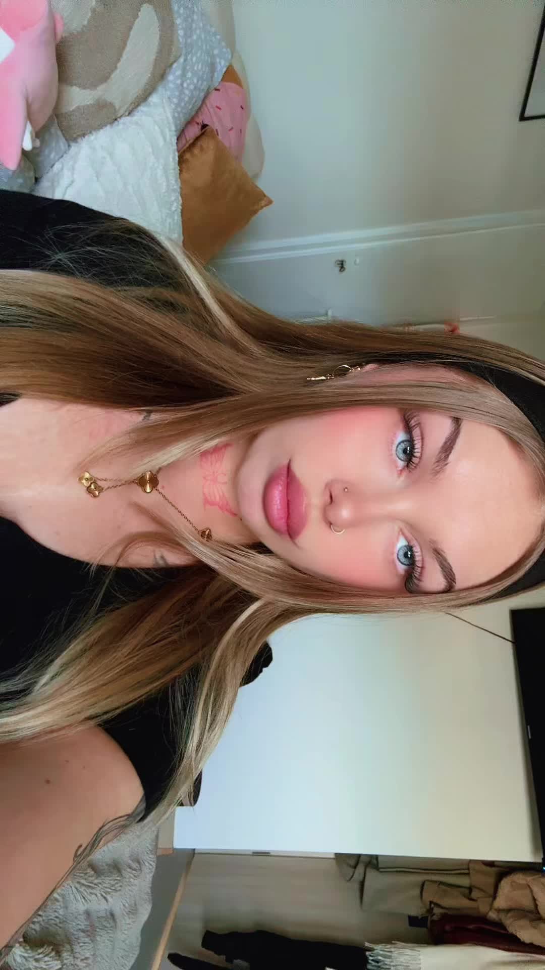 @Vivi