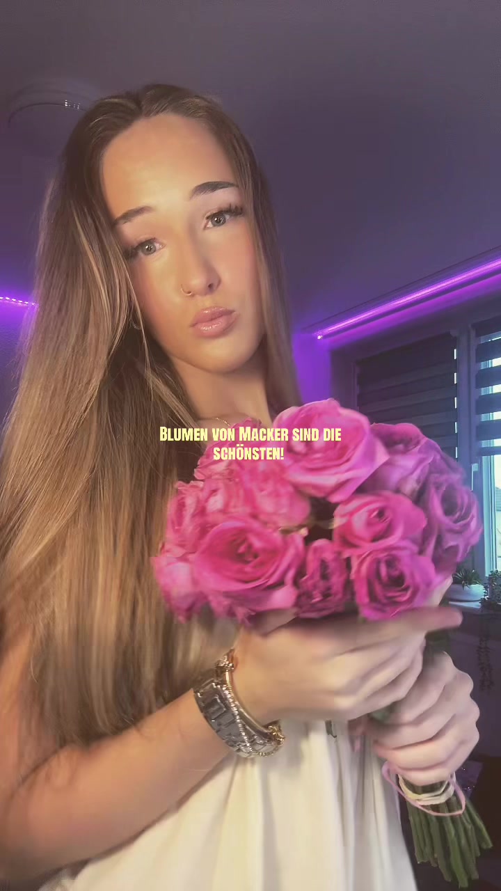 @𝒮𝒶𝓂𝒾𝓇𝒶🍸🌺