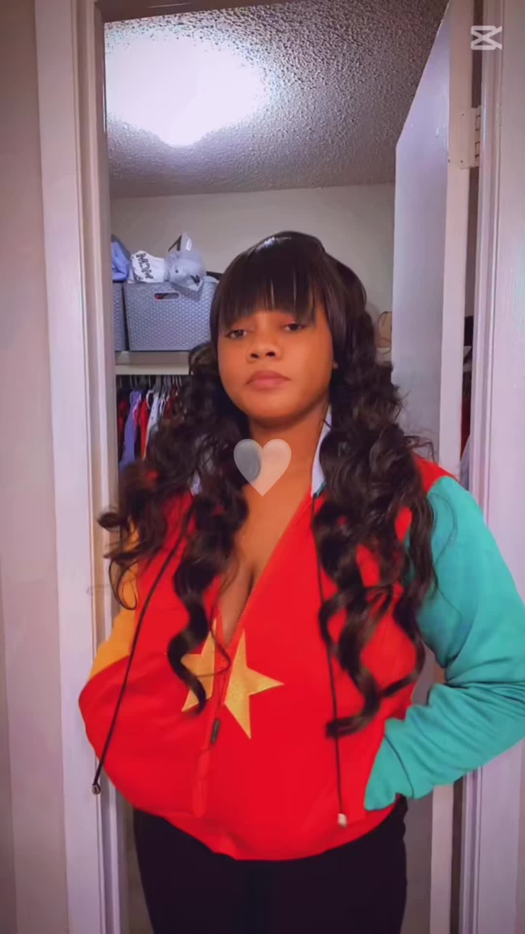@Laura🇺🇸🇨🇲