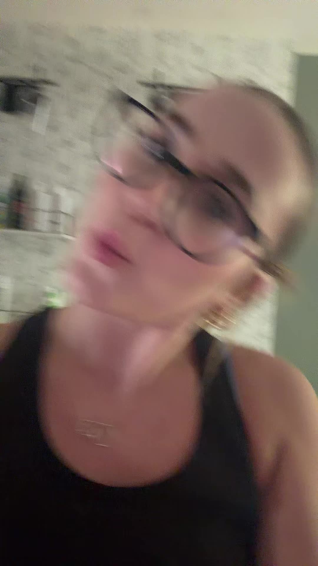 @🦄