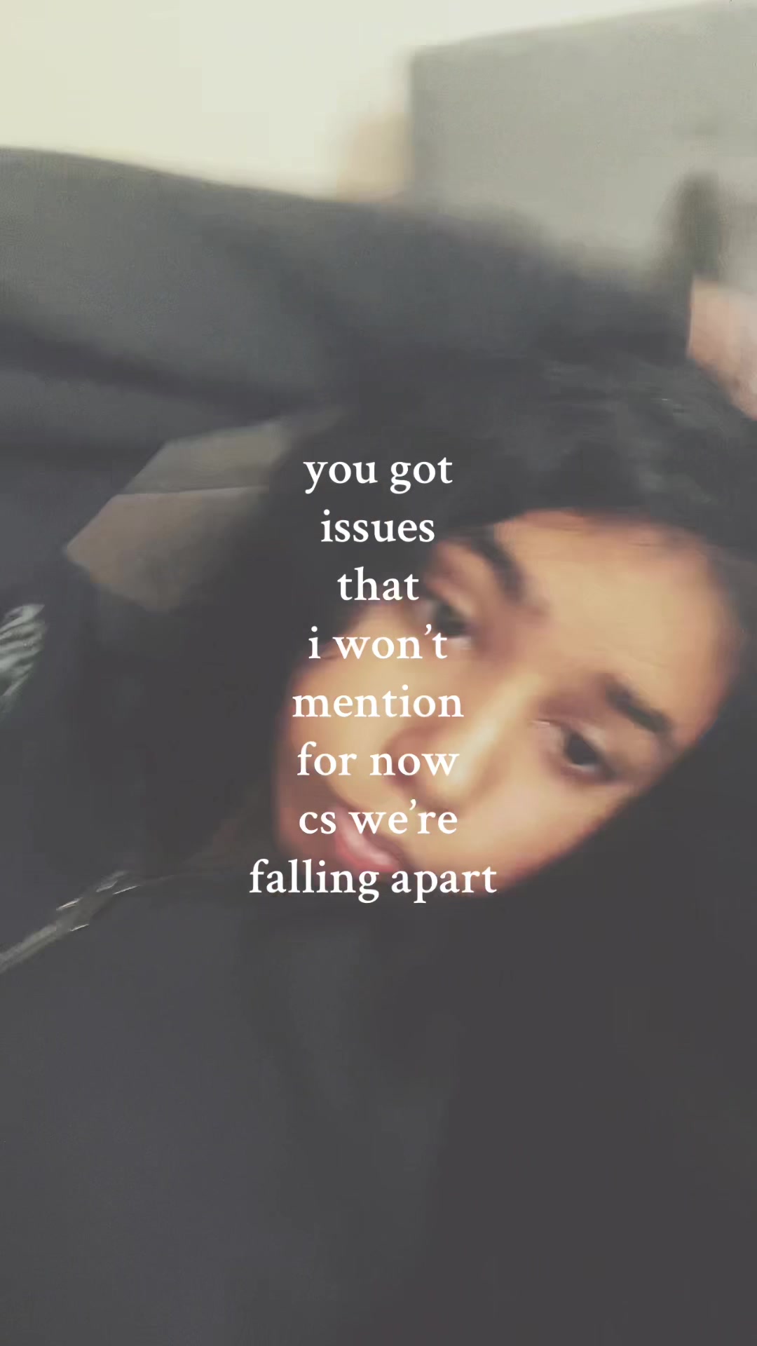 @Niesaa.