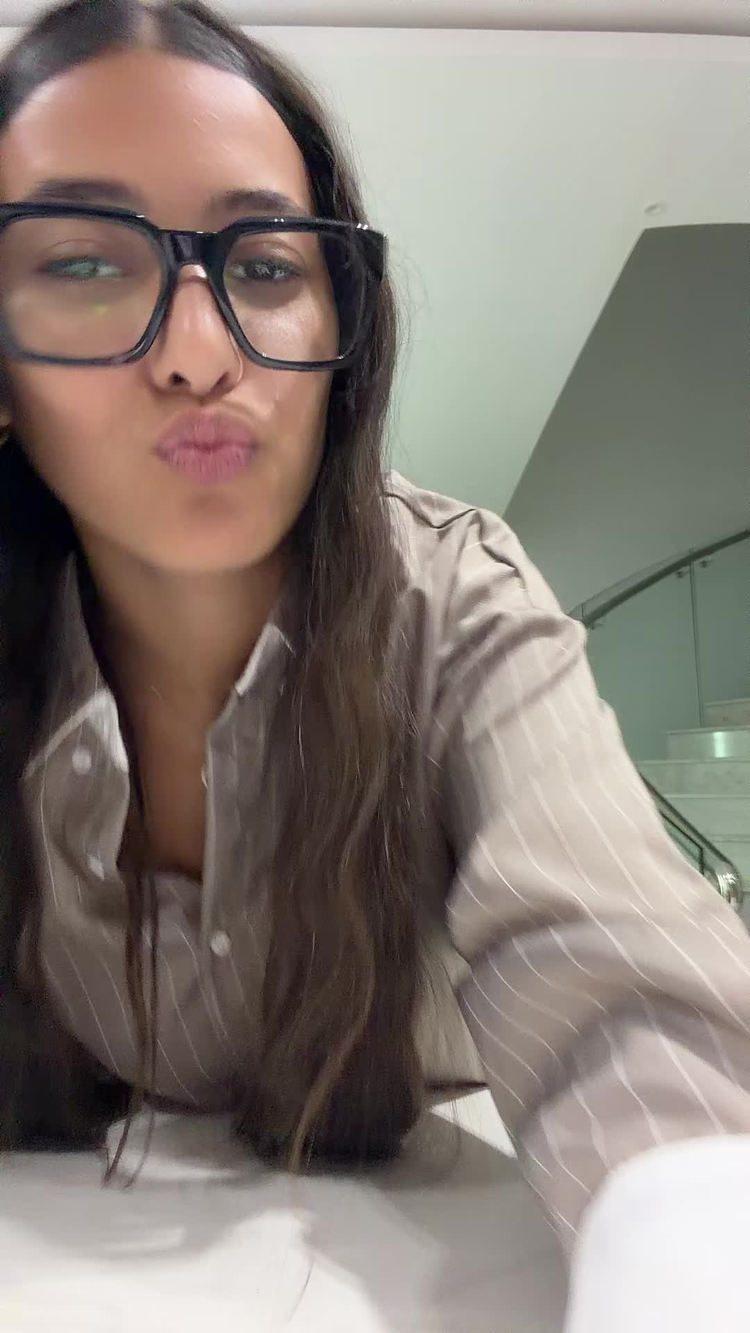 @Houria