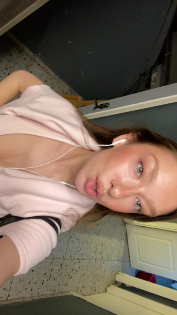 @itszey