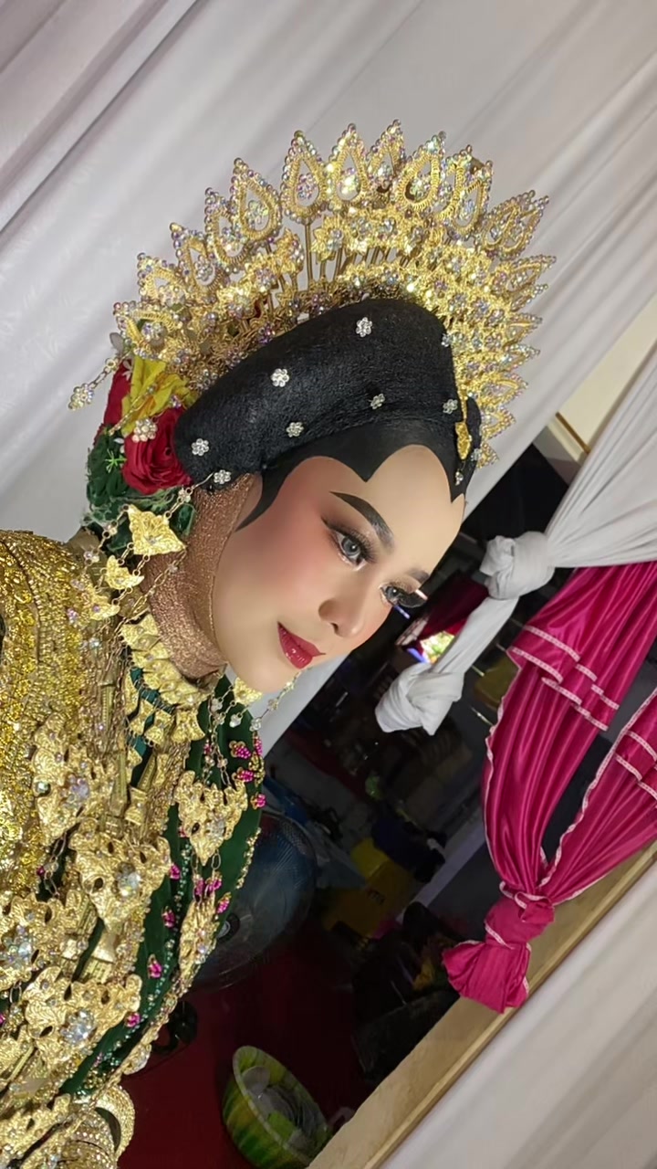 @hermawatimakeuphairdo,MUABone