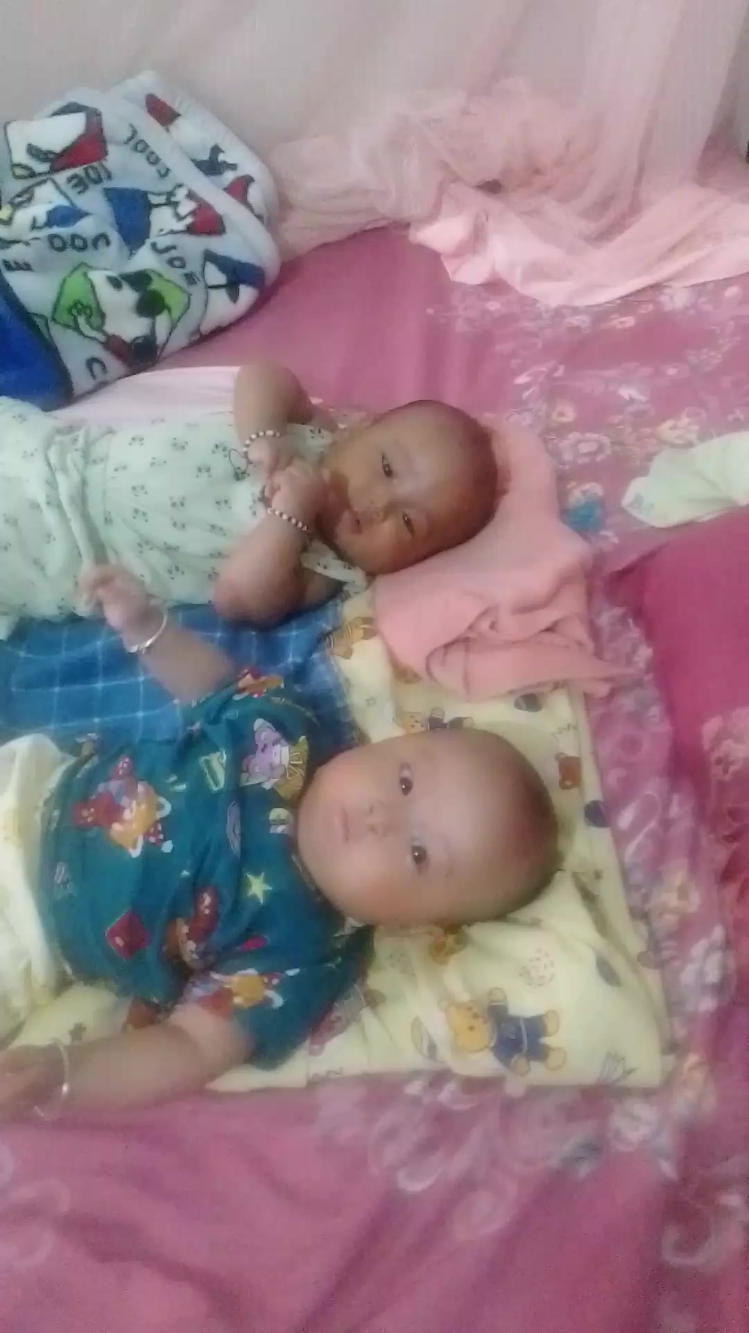 @ishika_thapa(•‿•)