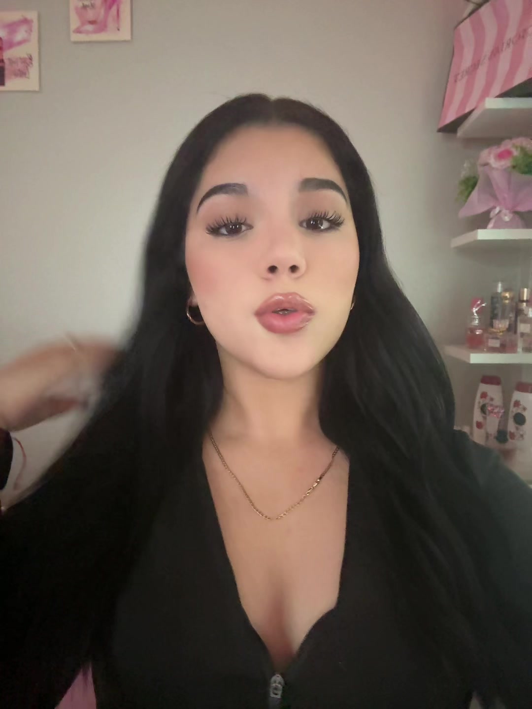 @𝒞𝓁𝒶𝓊𝒹𝒾𝒶🎀