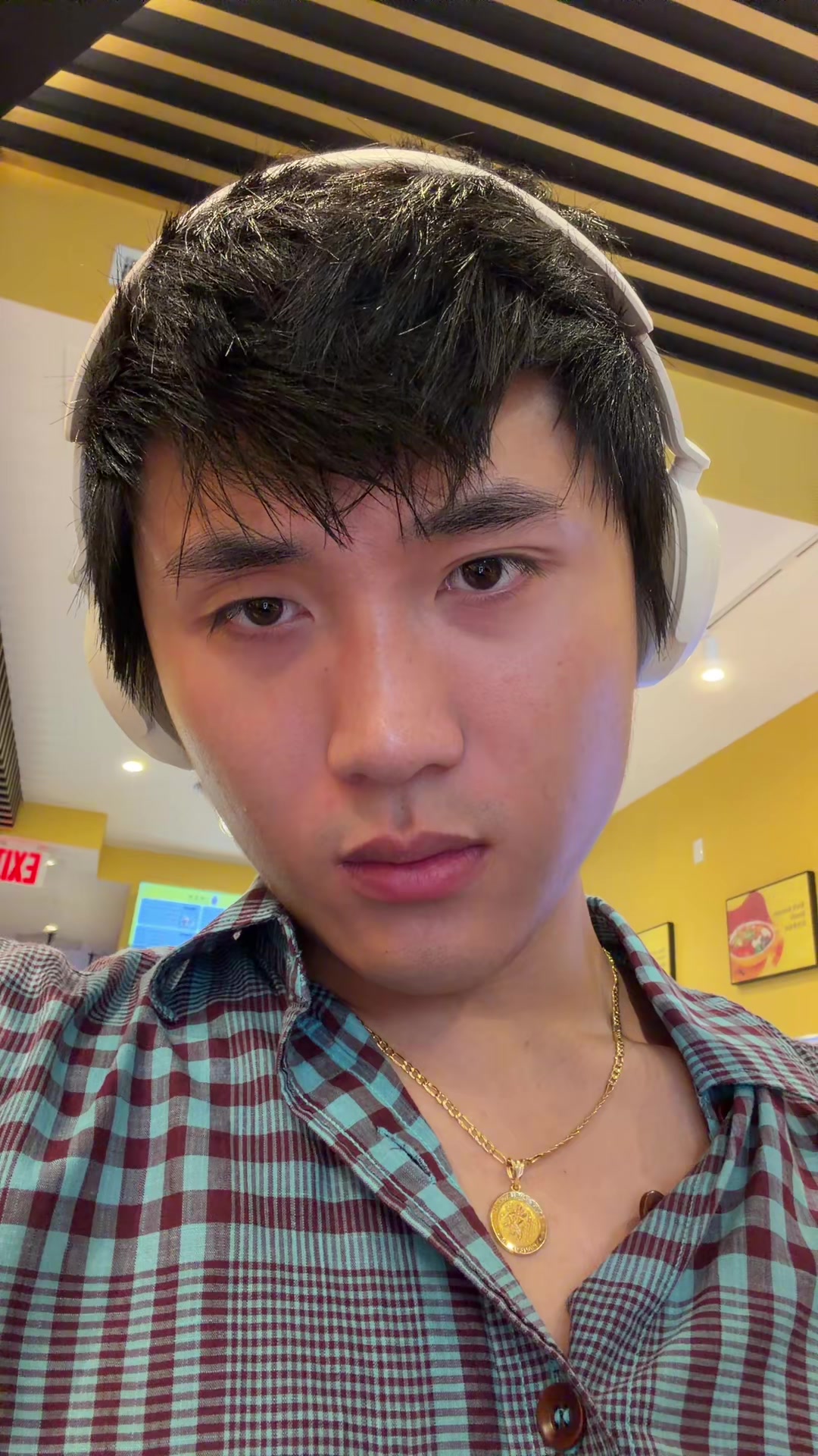 @Charles Hsu Spam Account