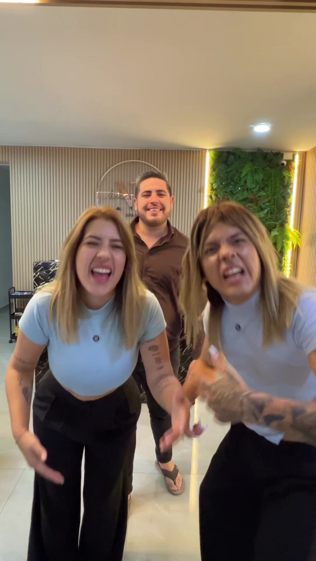 @Gabriel Vega