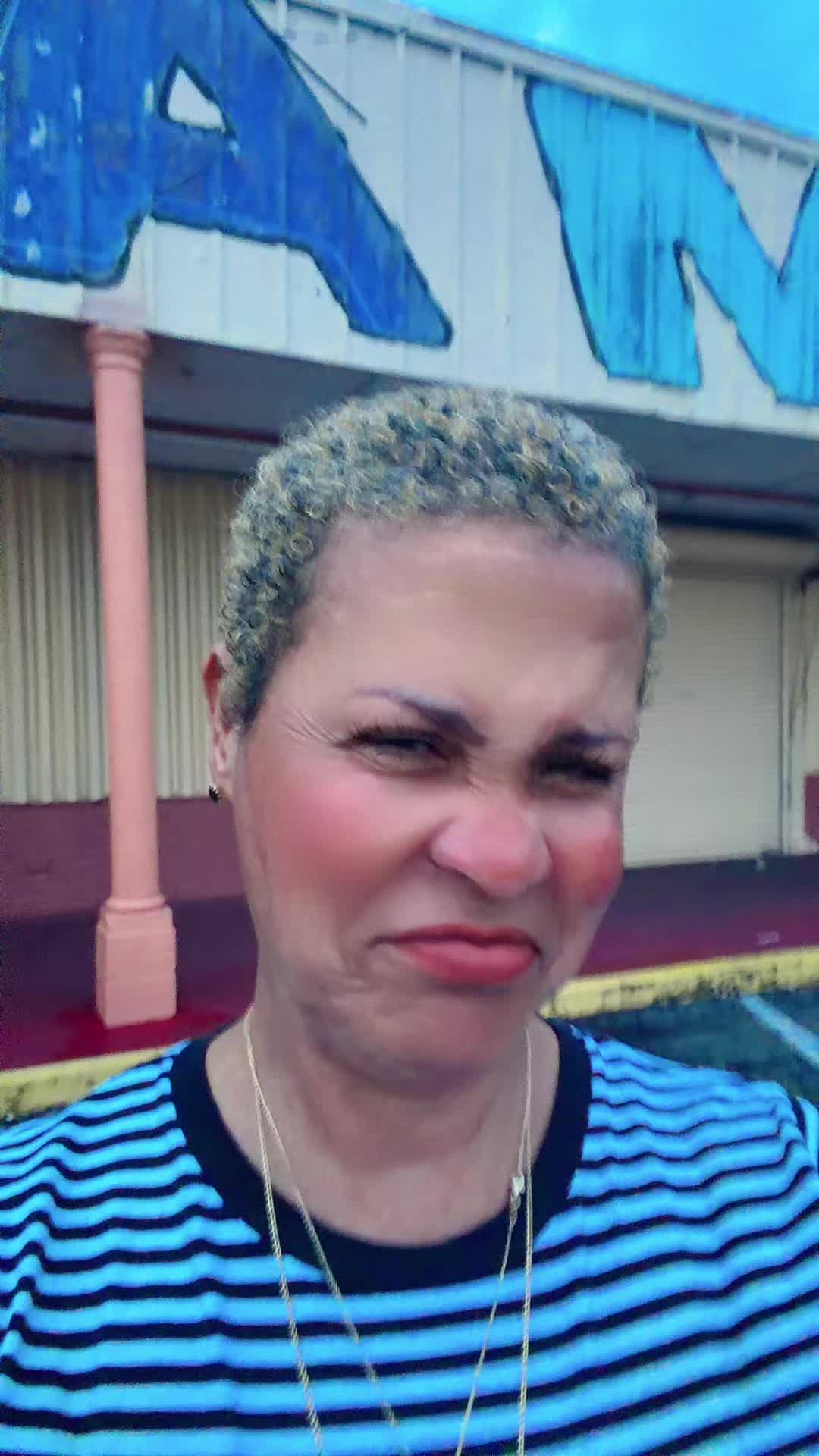 @LizzyRSR
