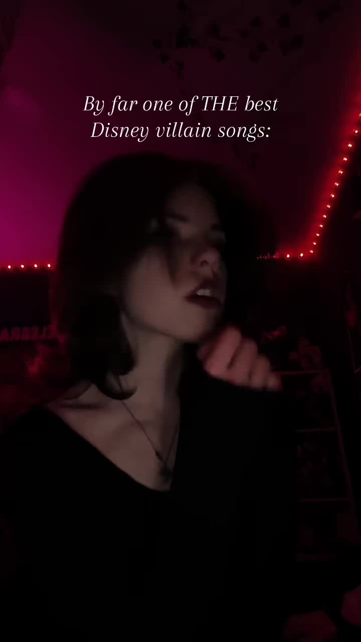 @Kat😸❤️💙