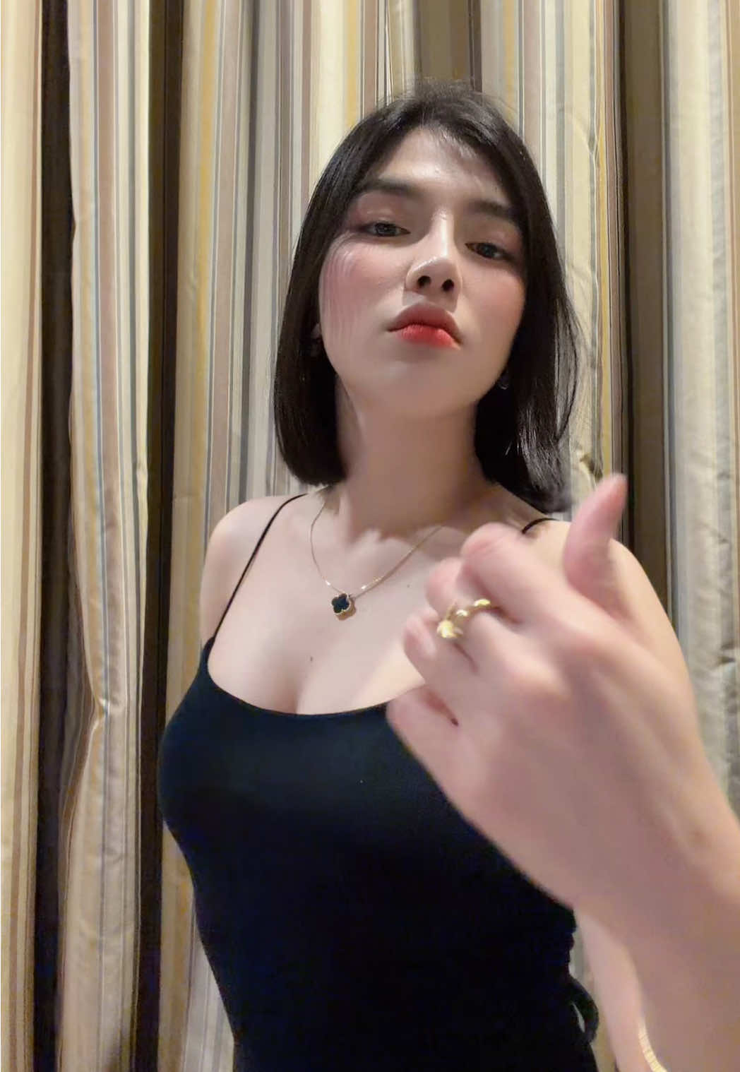 @Elle