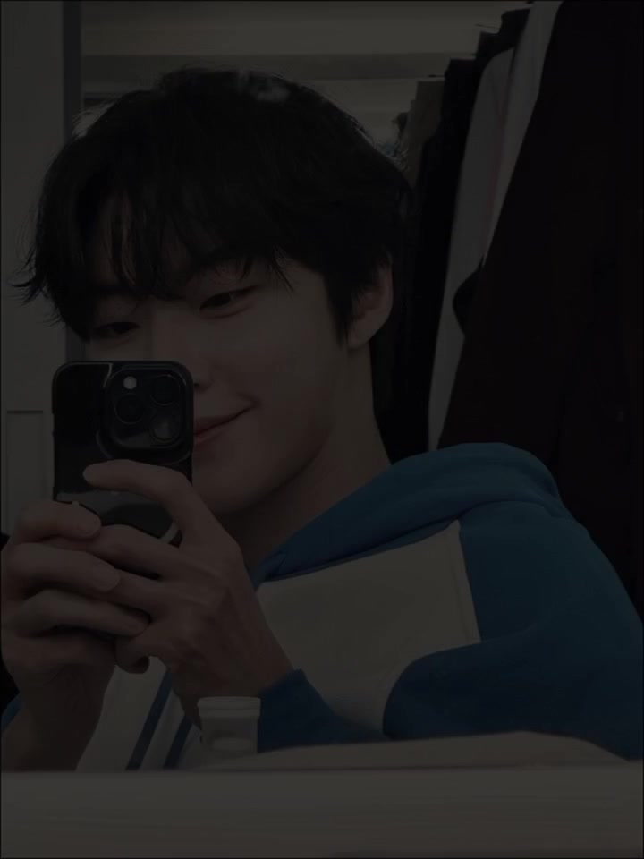 @Fel&iacute;cio+ Hwang In-youp🇰🇷