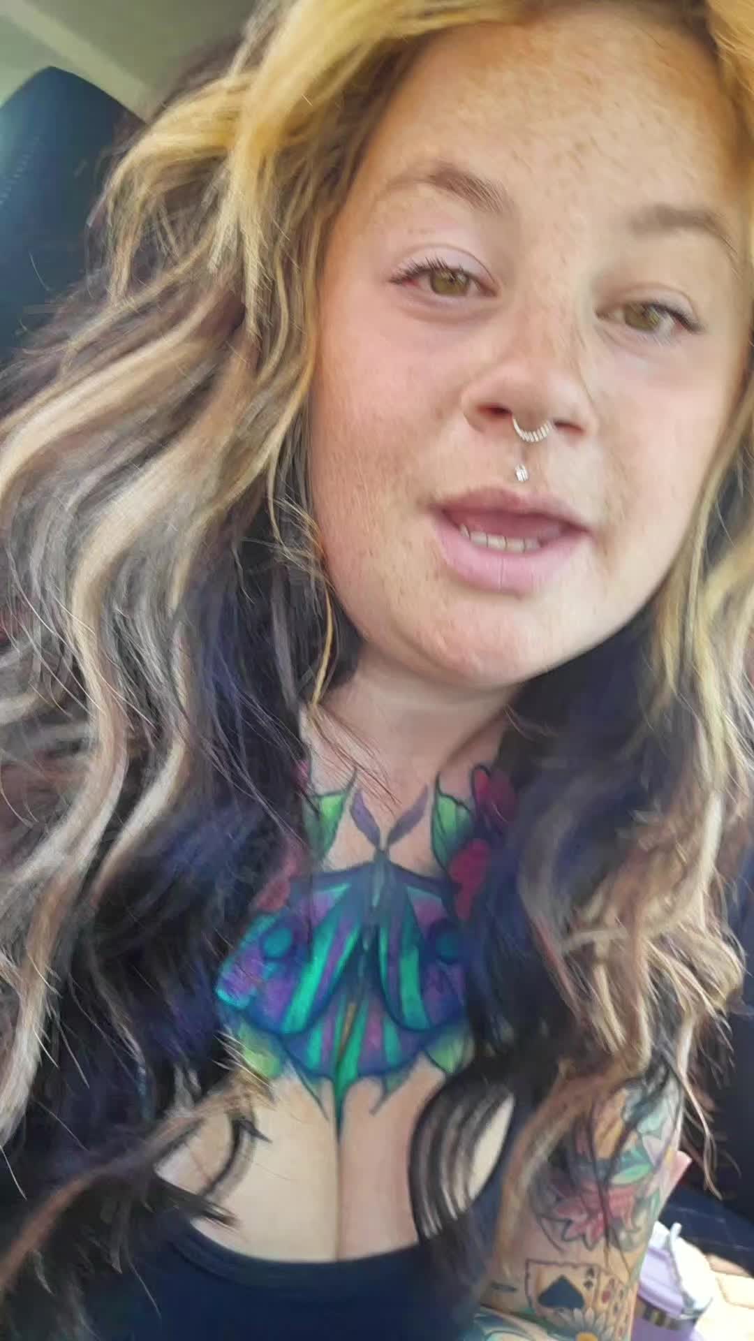 @Laynie✨️