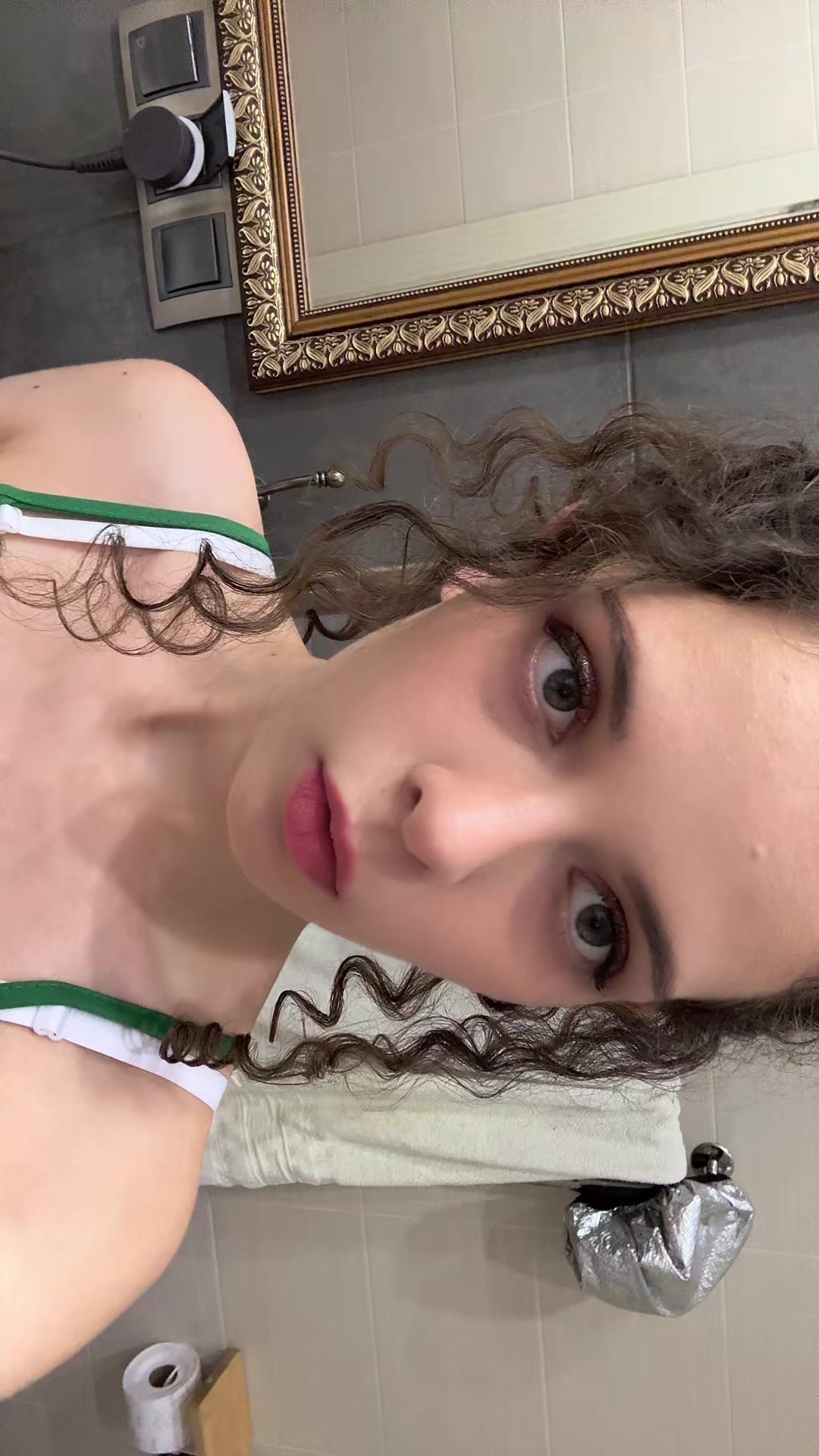 @Веля 🌠