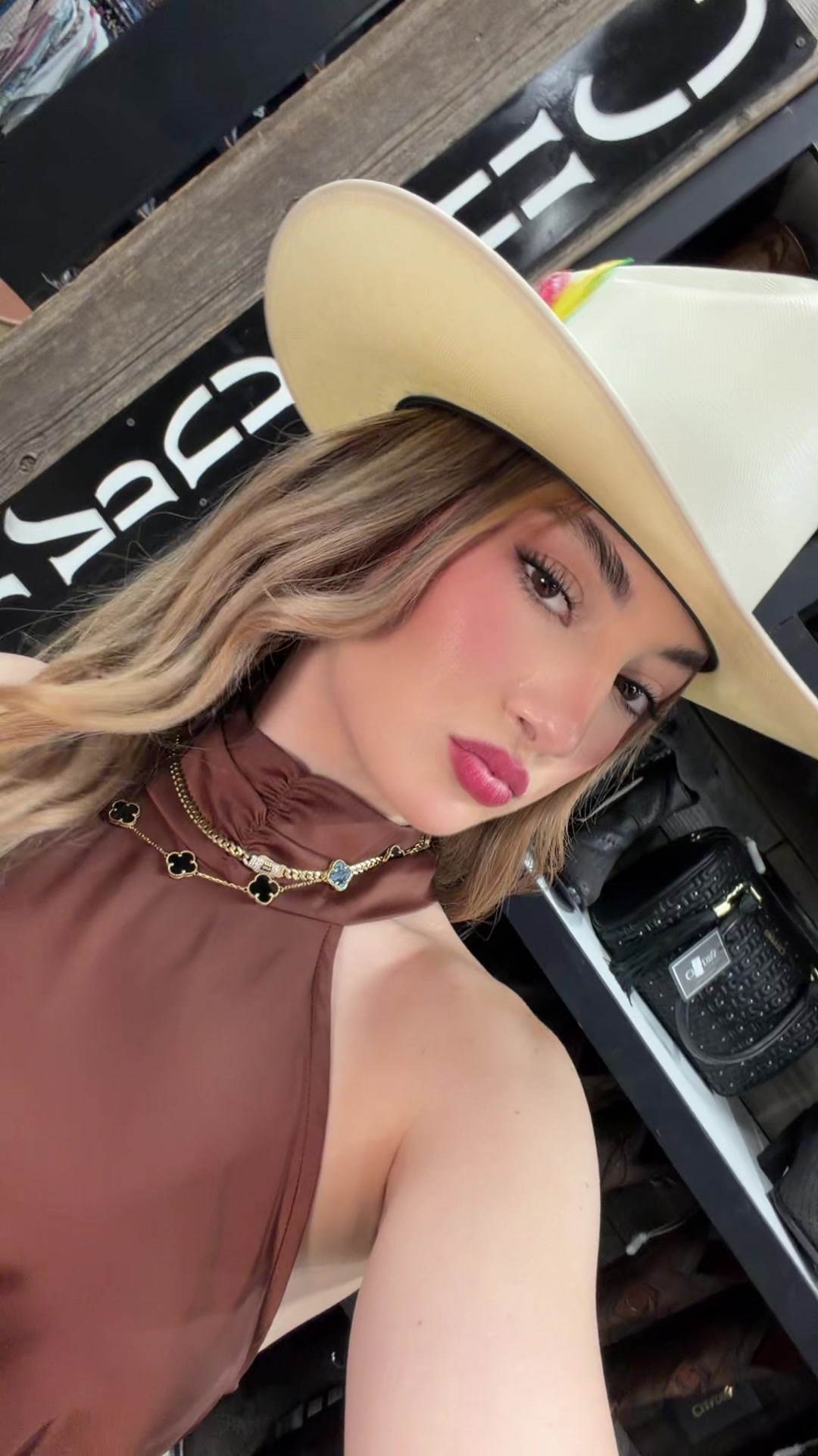 @laguera_.cubana