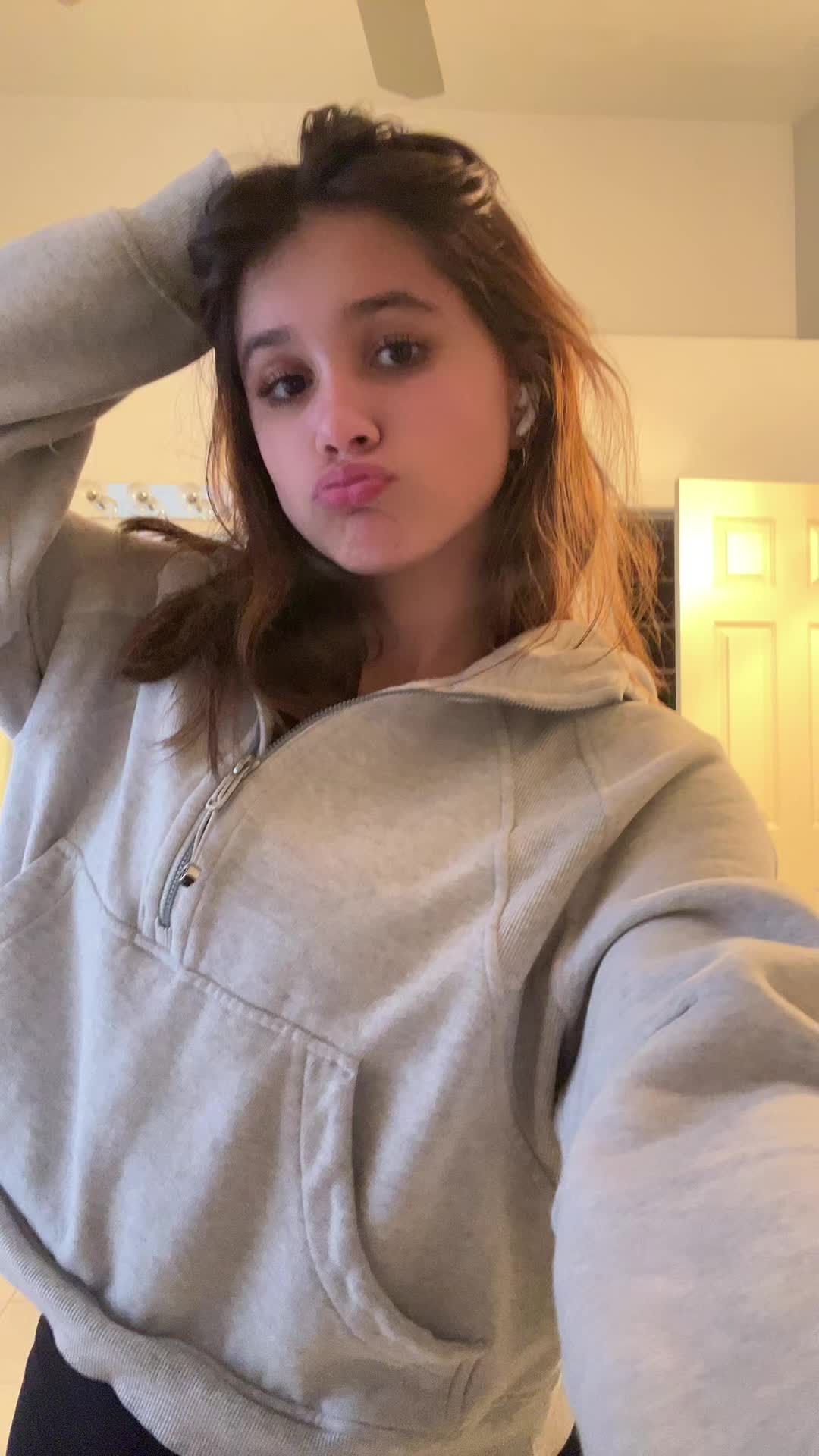 @user9377288487