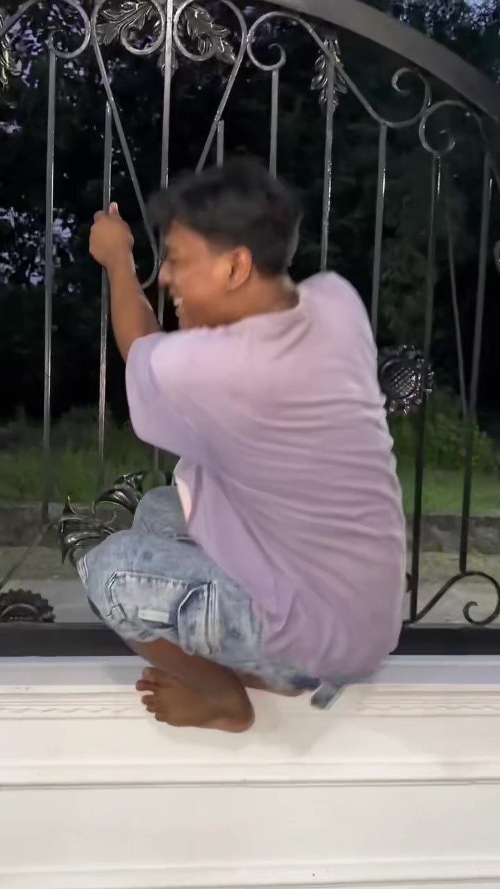 @Batviss boy