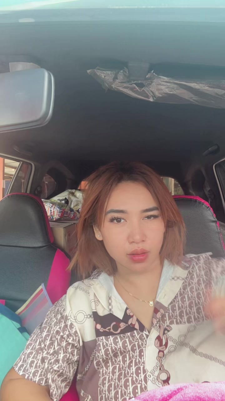 @julia frinella sari