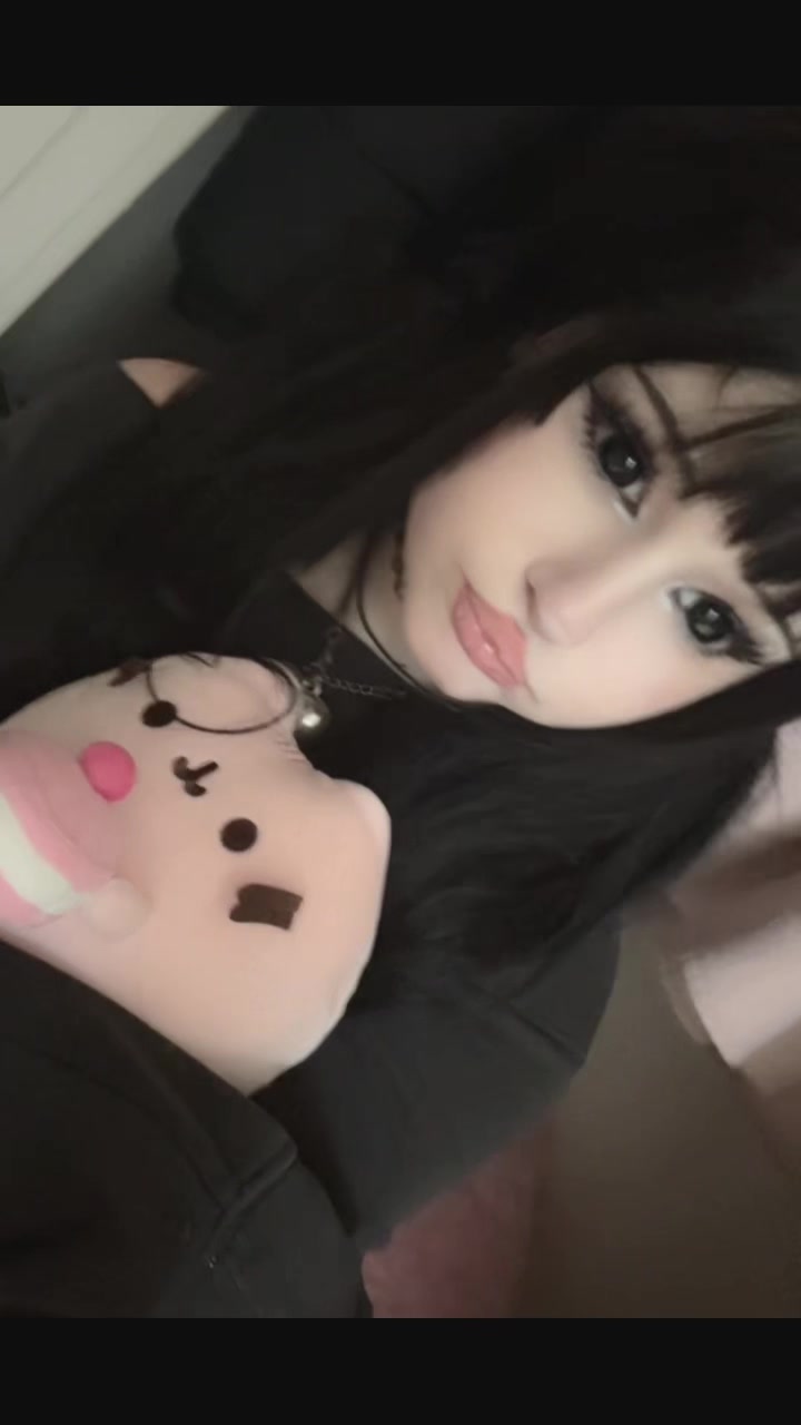 @𝒩𝒶𝒾𝒶 🐰🧁