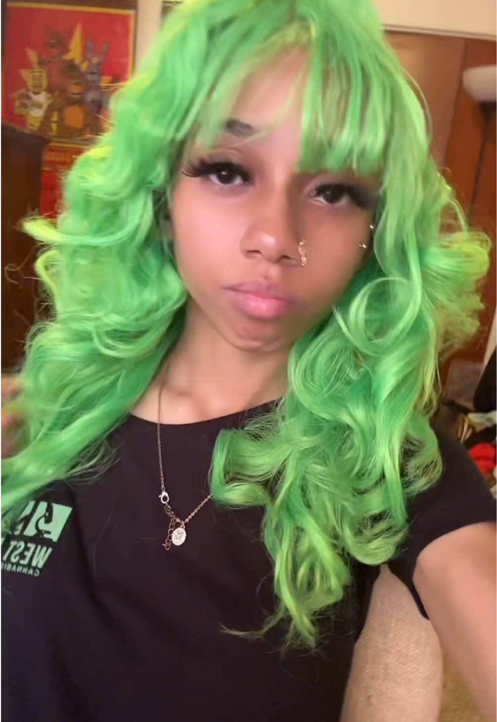 @tiashairboutique