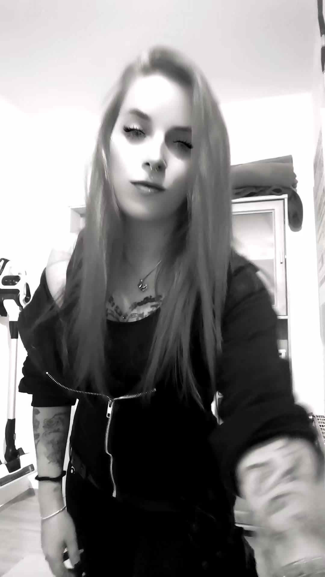 @😈🖤 Teufelchen🖤😈