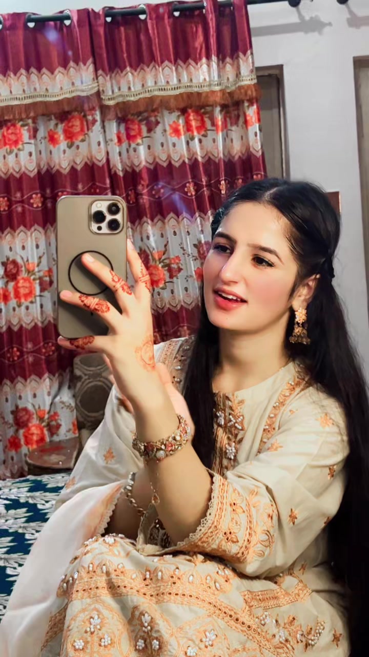 @Muneeba khan