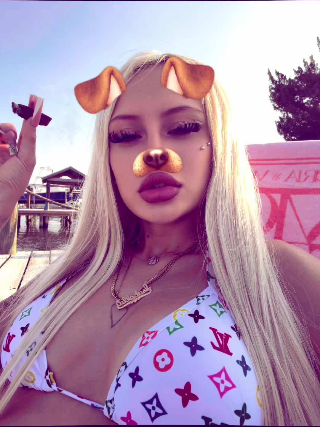 @iz 🥂💖