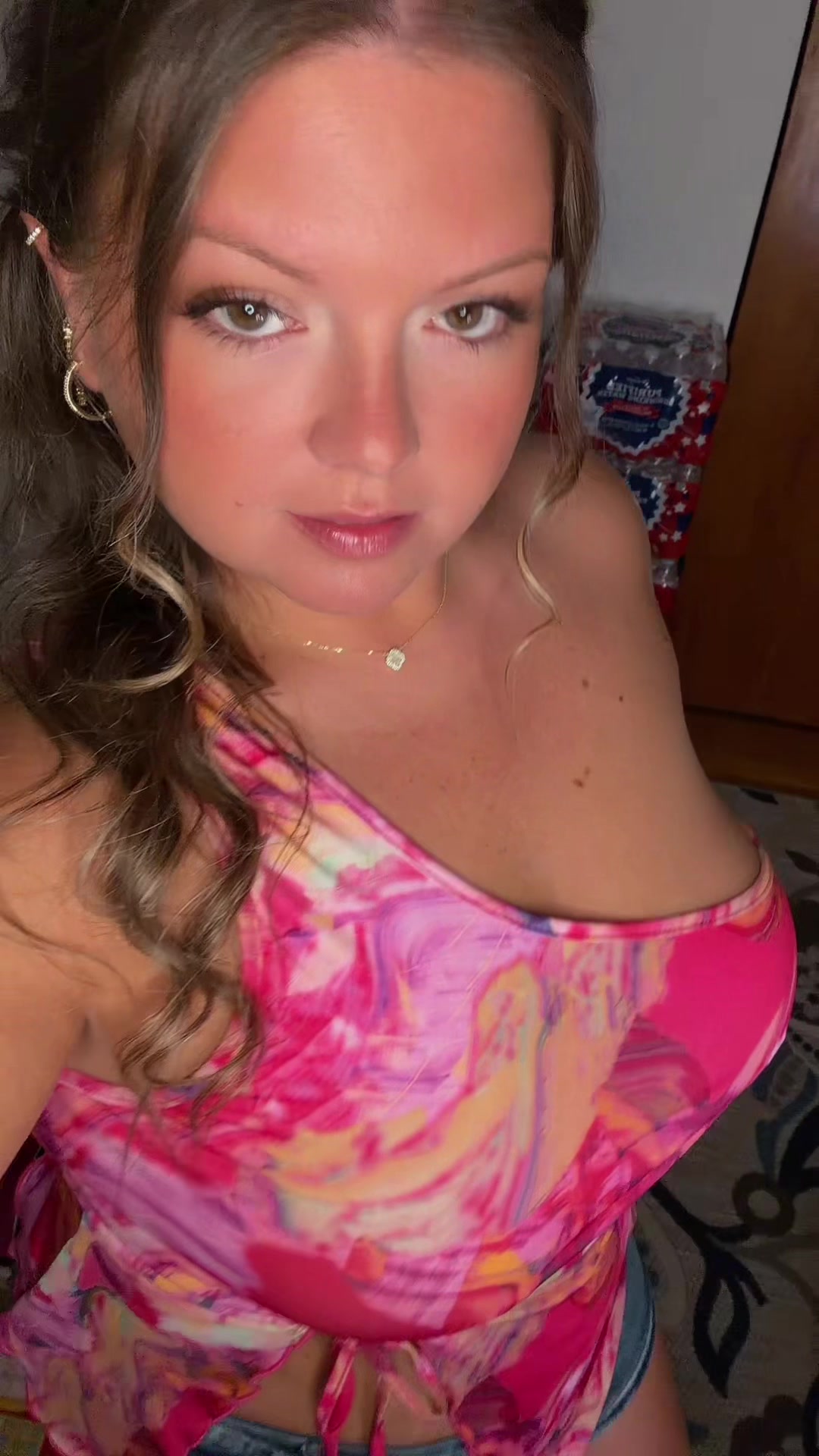 @DamnGirlDontHurtEm