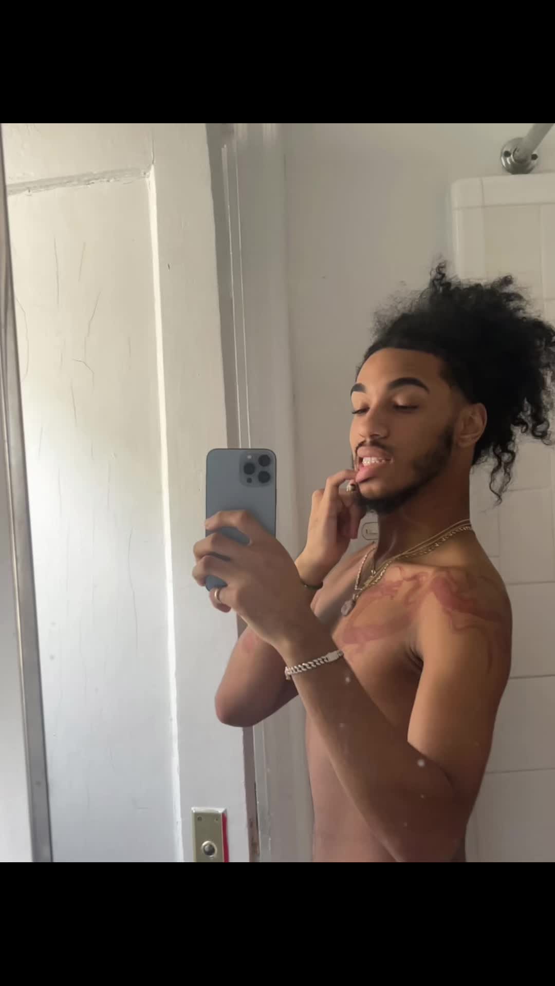 @Romeo_the_hbic
