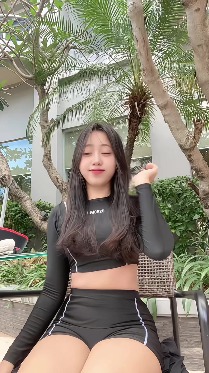 @Erlynna