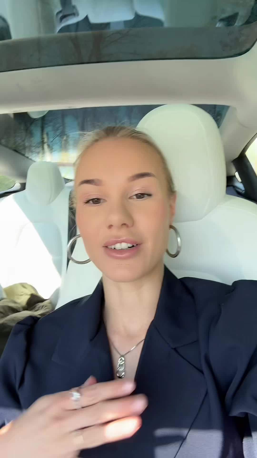 @𝐋𝐀𝐈𝐙𝐀💕