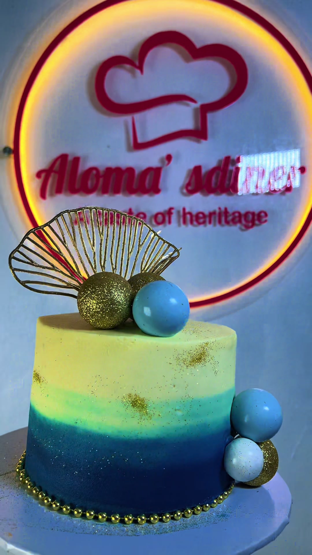 @Baker🎂in Ojo | Aloma&rsquo;s diner