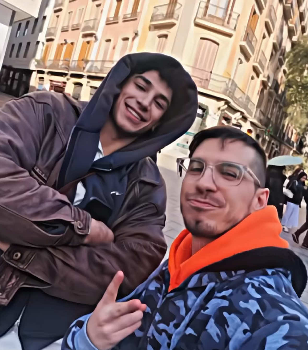@𝒱𝒾𝓋𝒾