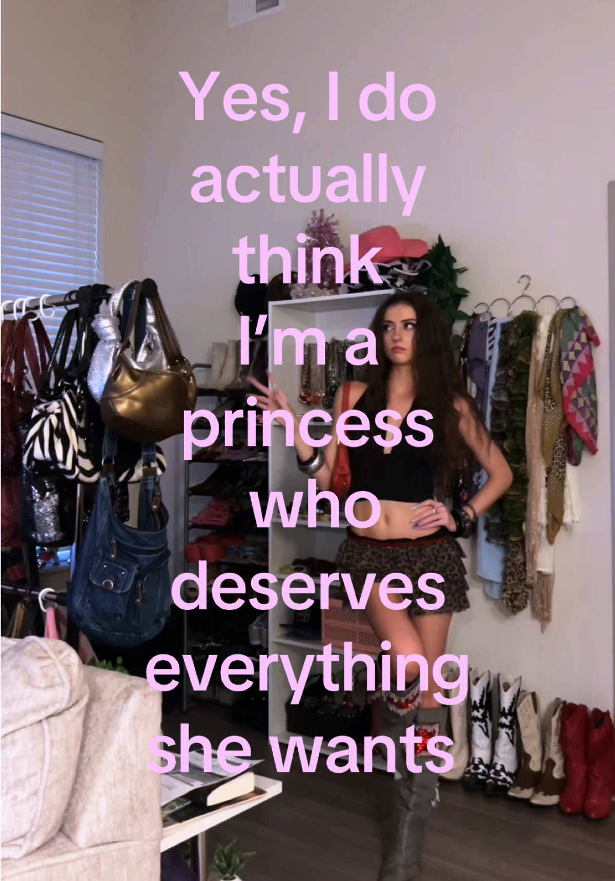 @&middot;༻𐫱༺ J ༻𐫱༺&middot;