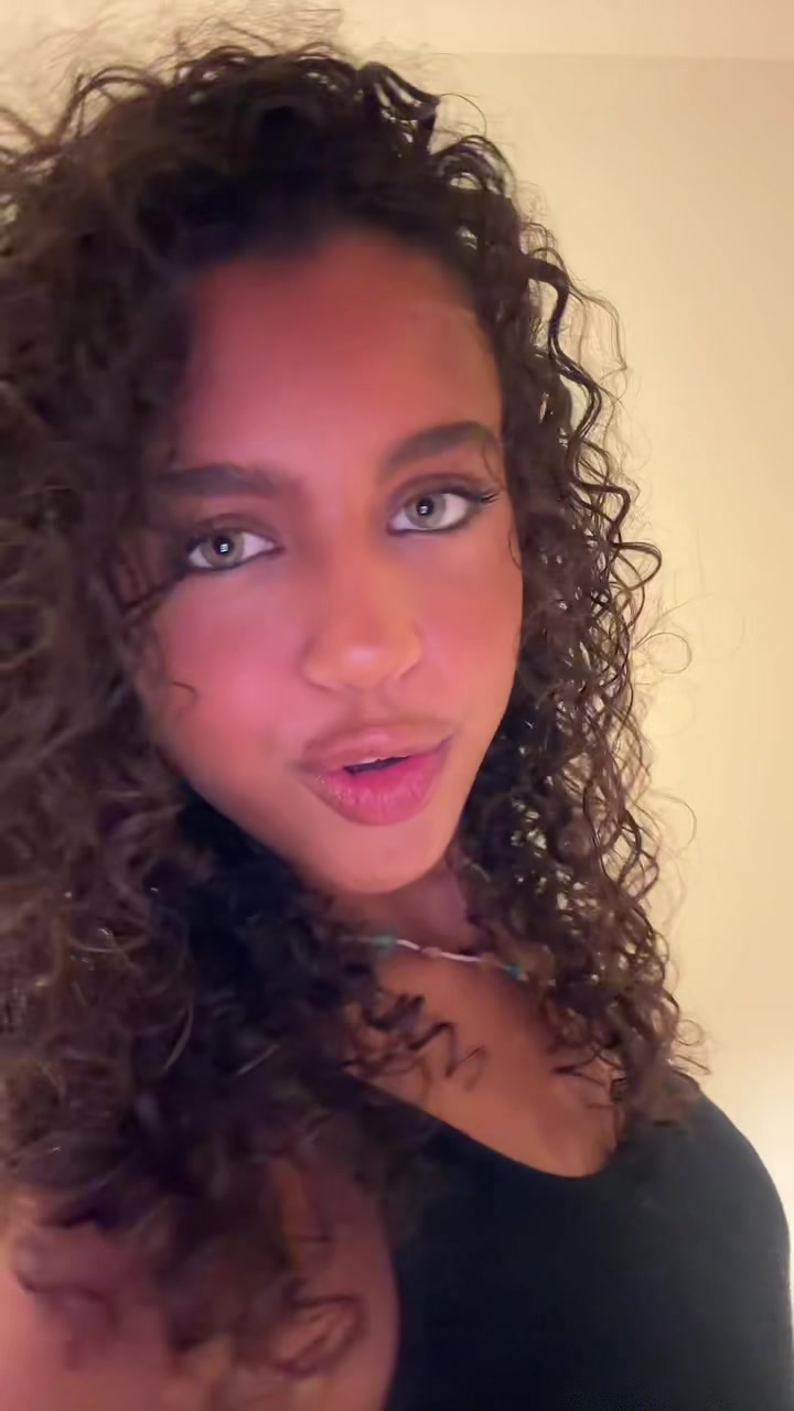 @nana&dagger;🇨🇻