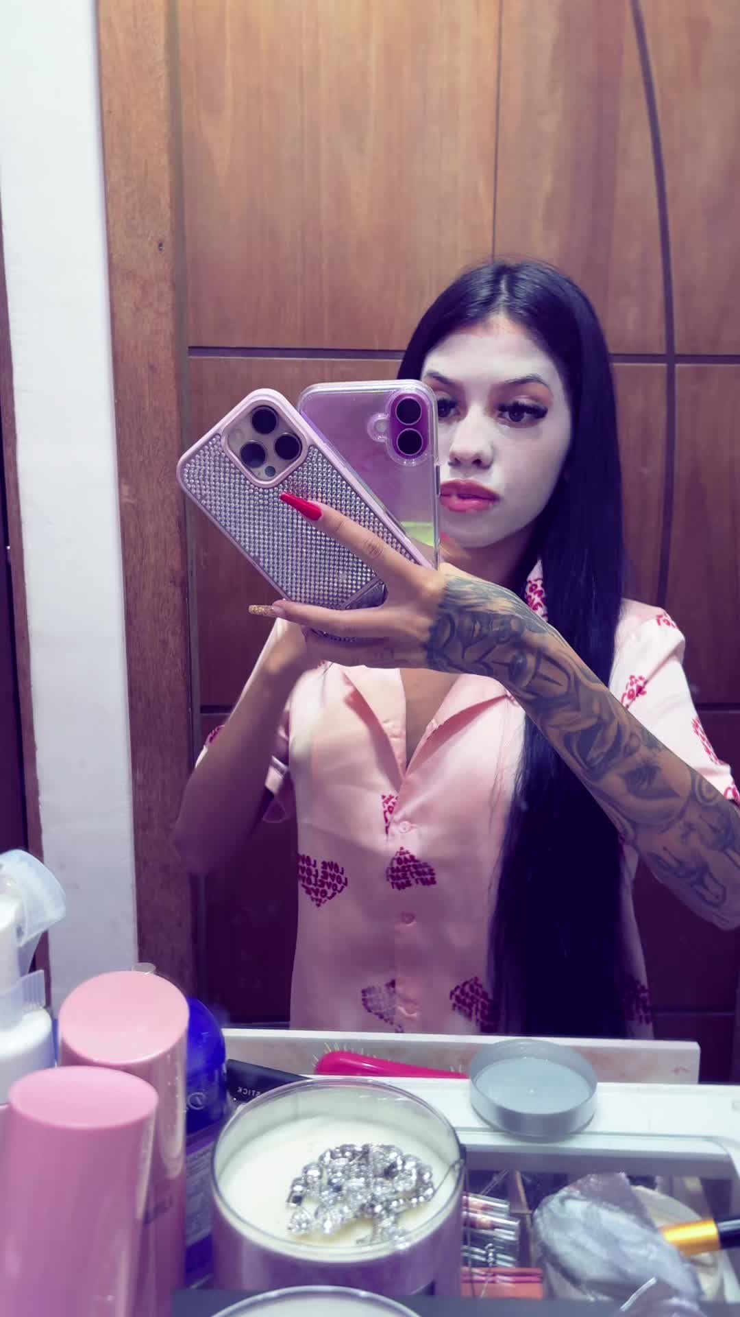 @dailyneneca