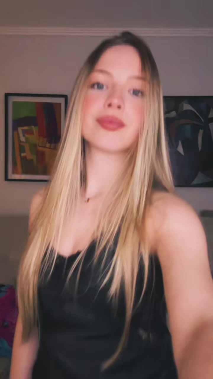@laura