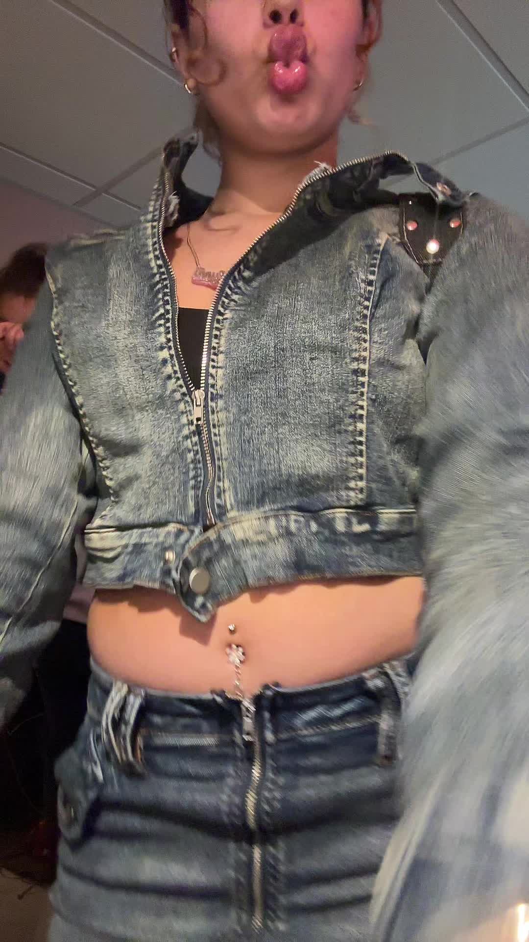 @💫