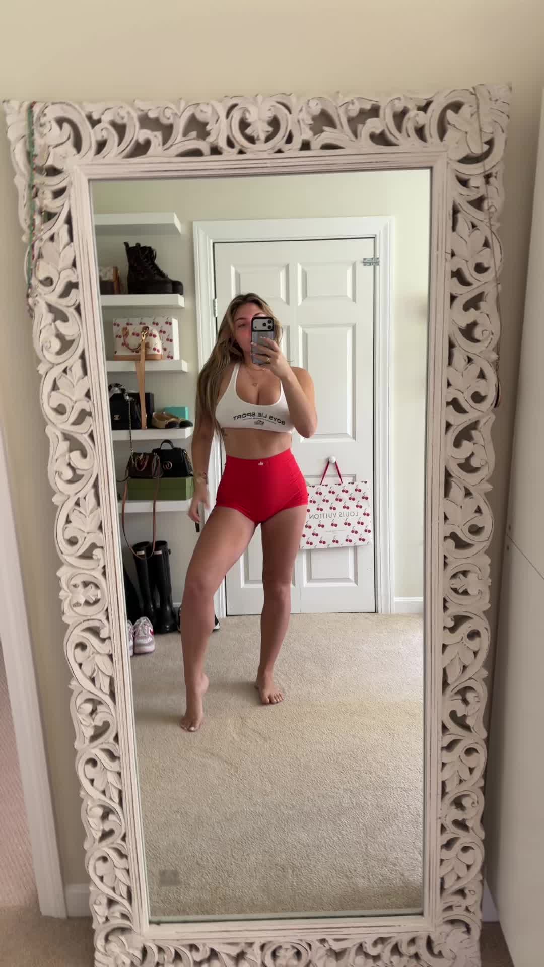 @LexisDeanna