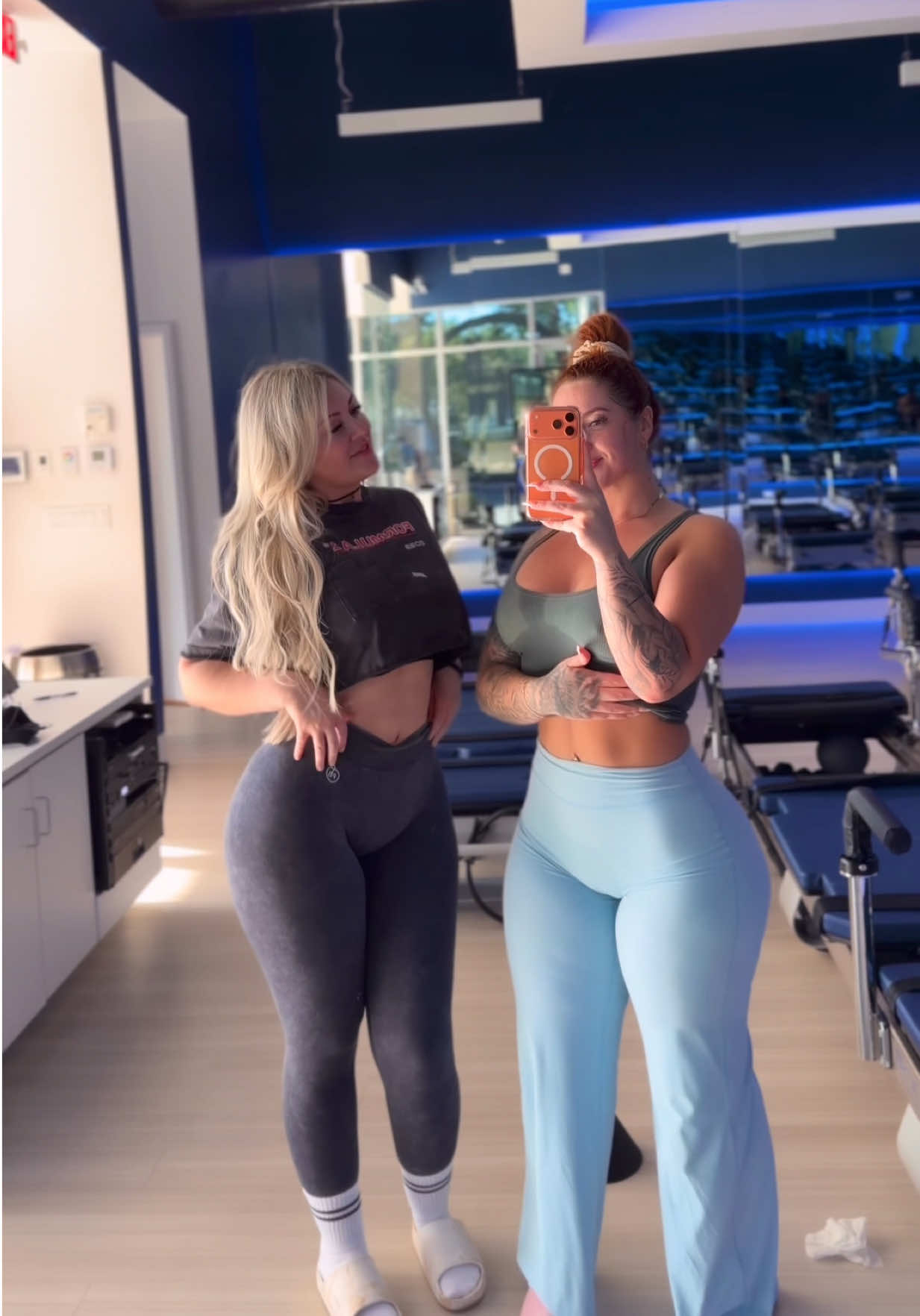 @Naomi Foxx 💋