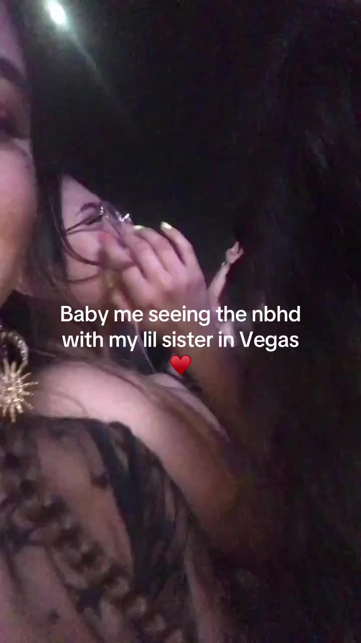@tillywack