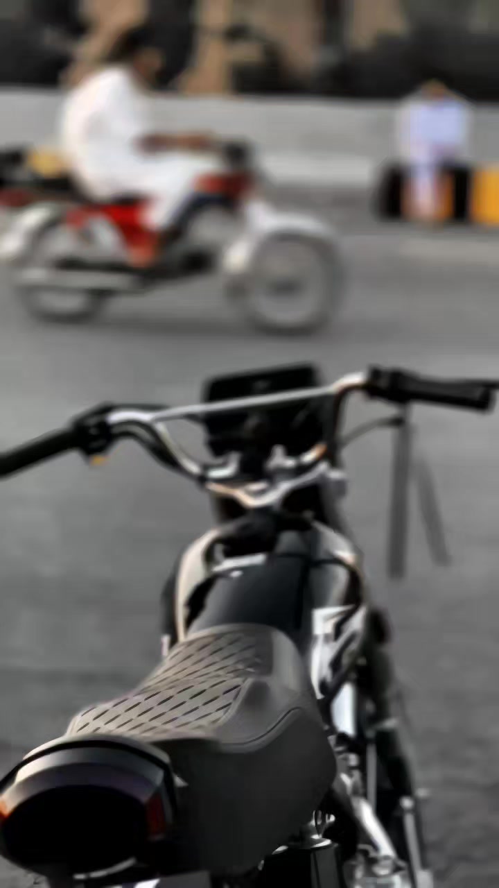@𝐀𝐊