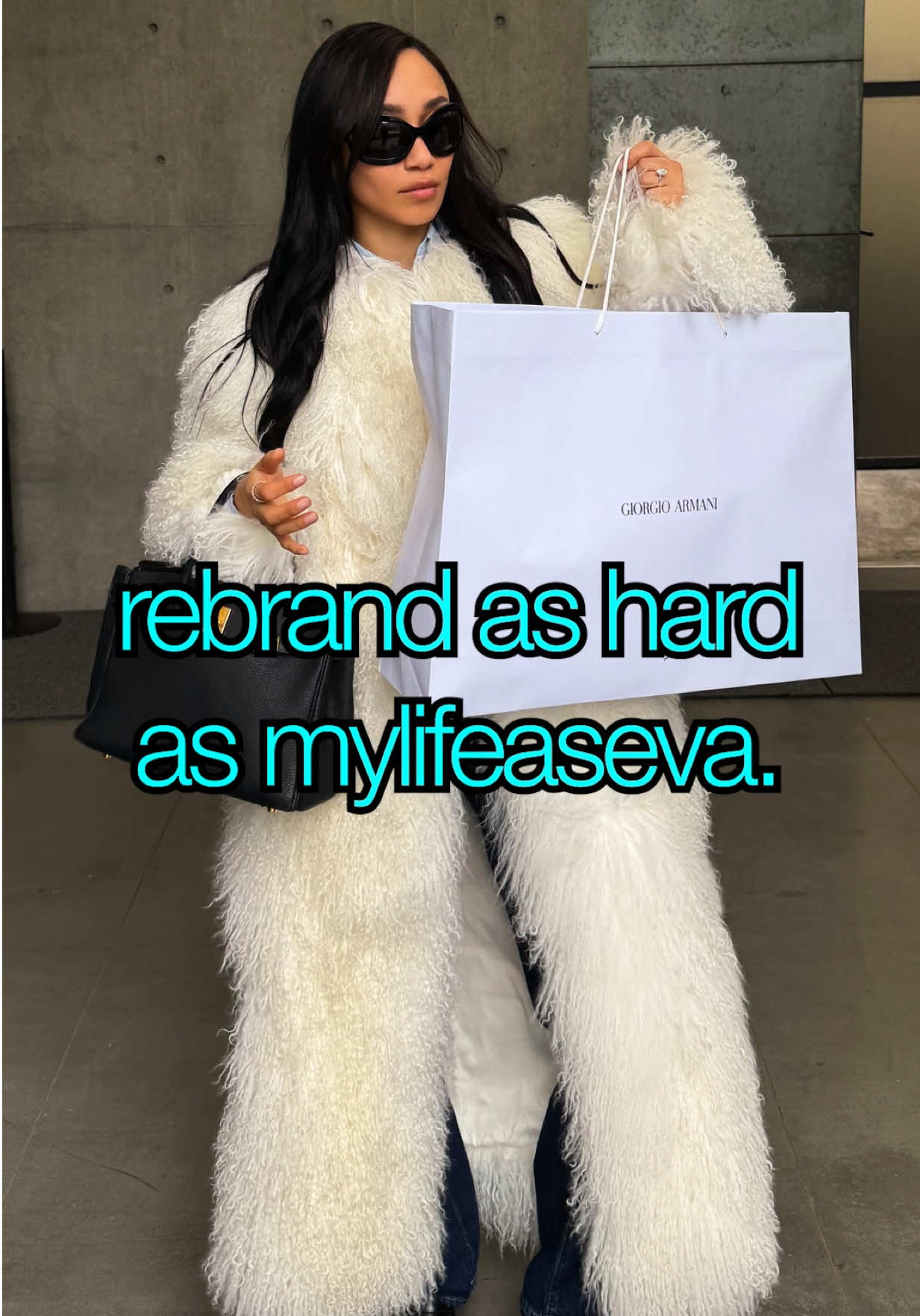 @Eva Gutowski