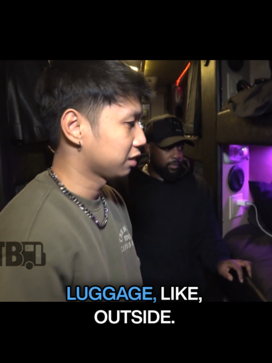 @Digital Tour Bus