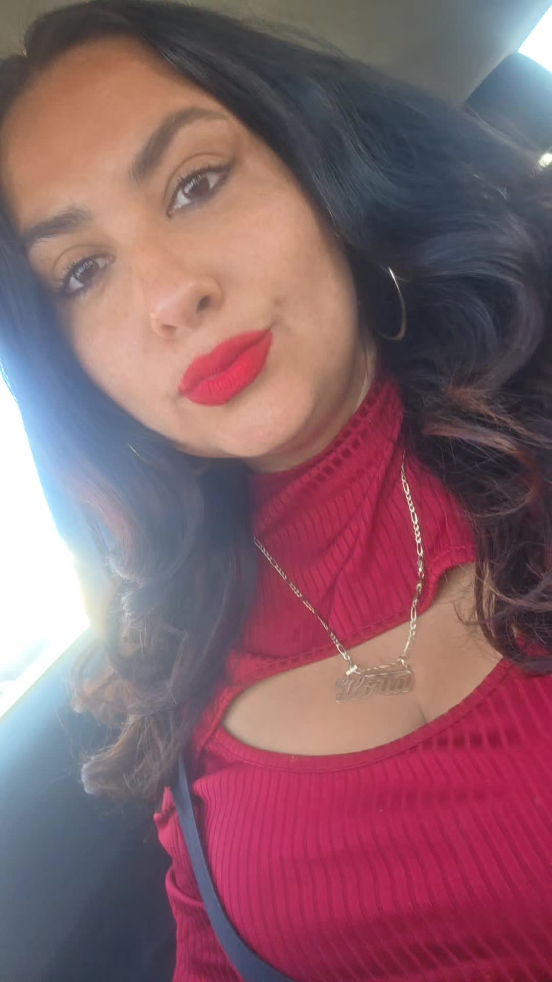 @MALA NI BUENA NI SANTA