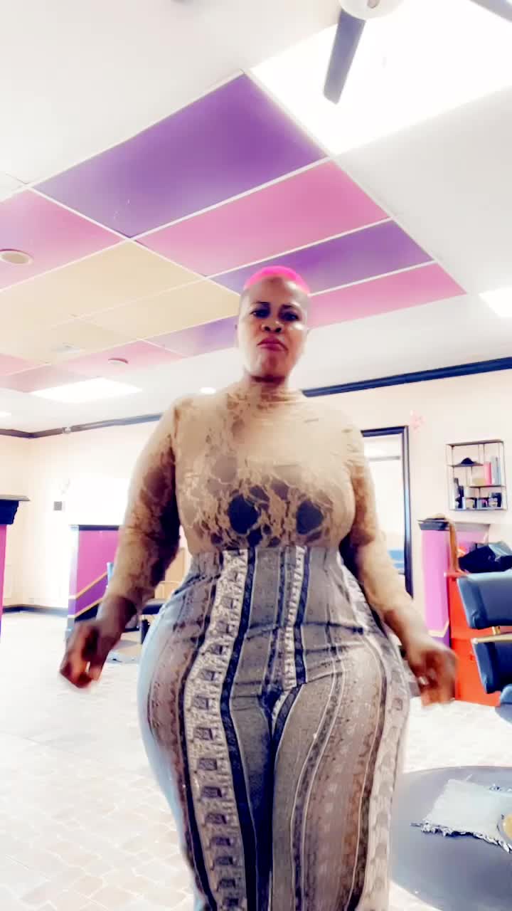 @Vicky&ensp;🙏🏾💕💃🏾🇺🇸