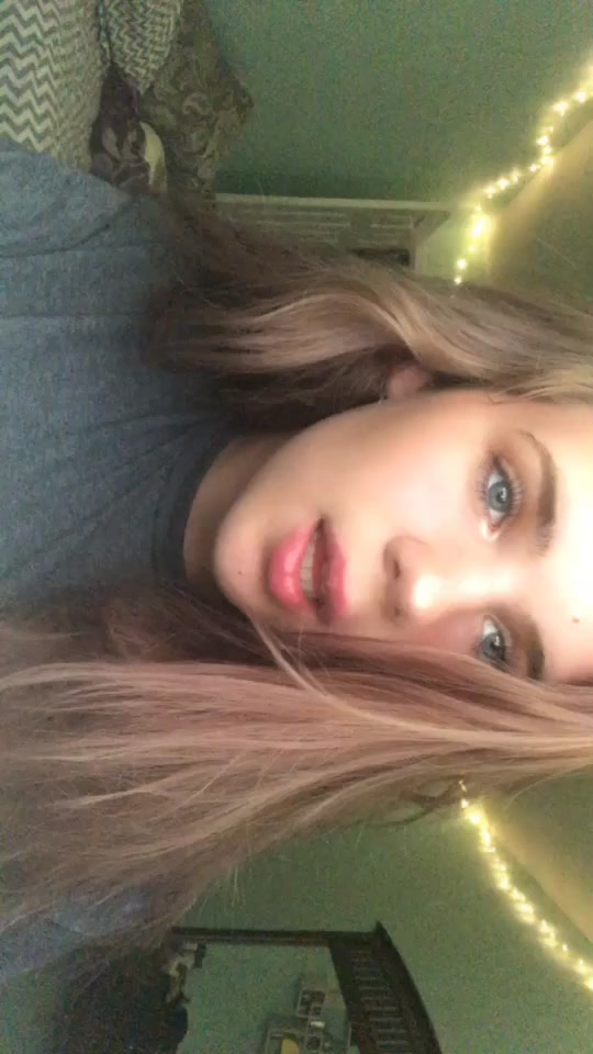 @t a y y 🫶🏻